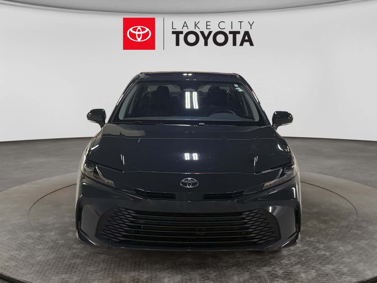 Used 2025 Toyota Camry LE FWD image 14