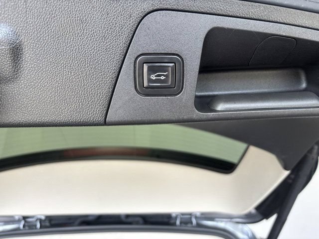 Used 2019 Buick Envision Premium AWD/4WD image 13