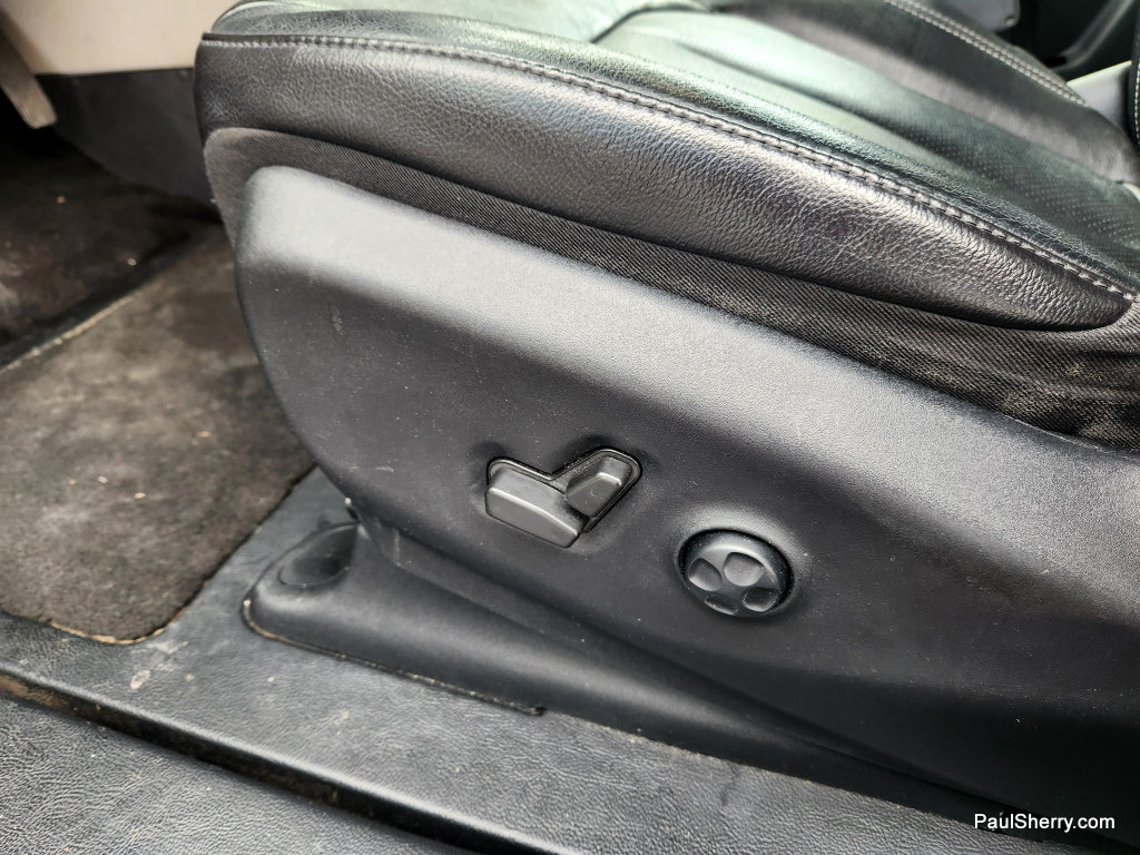 Used 2022 Chrysler Pacifica Touring-L FWD image 40