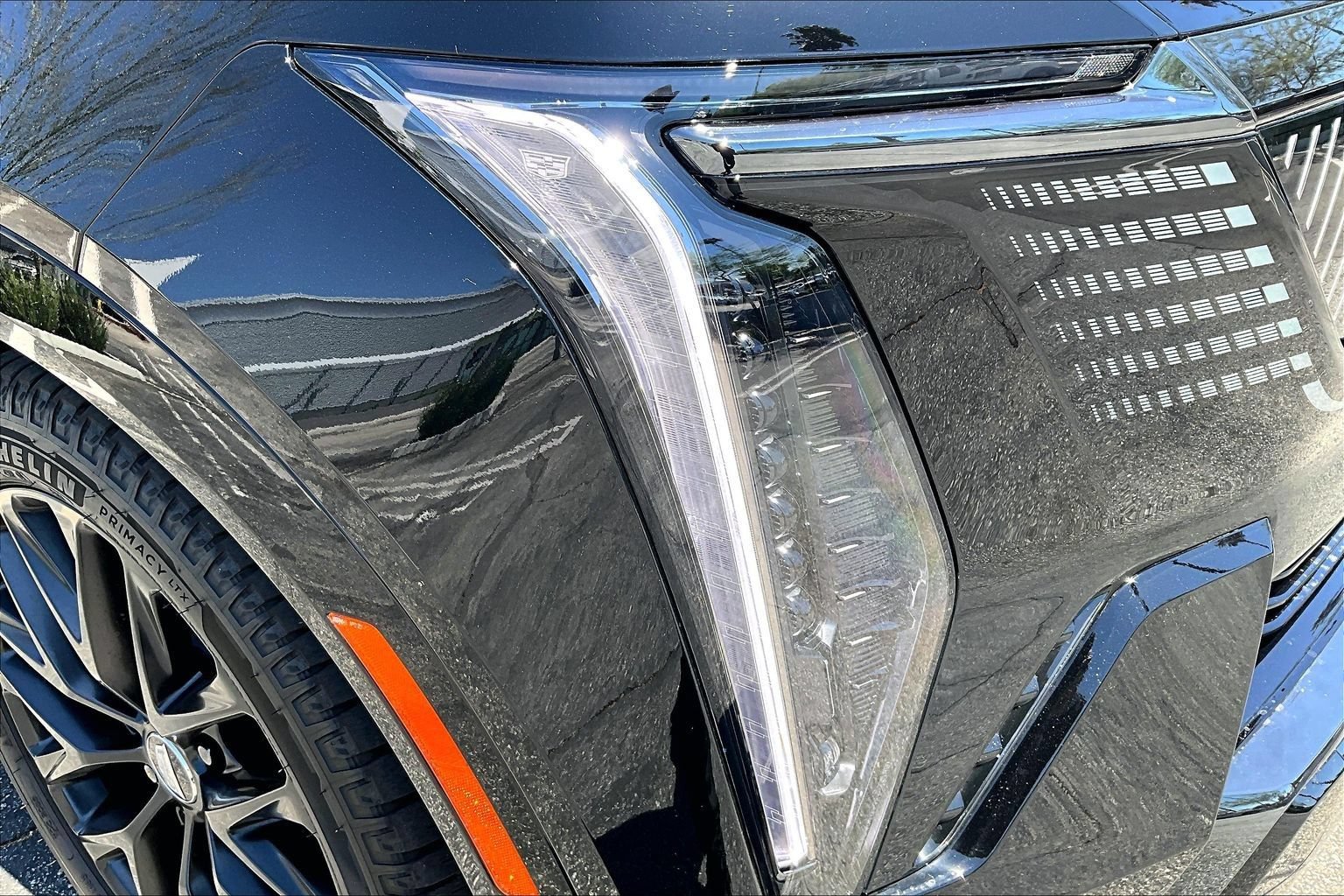 New 2026 Cadillac Escalade IQ Sport 2 w/ LPO, ONYX Package AWD/4WD image 14