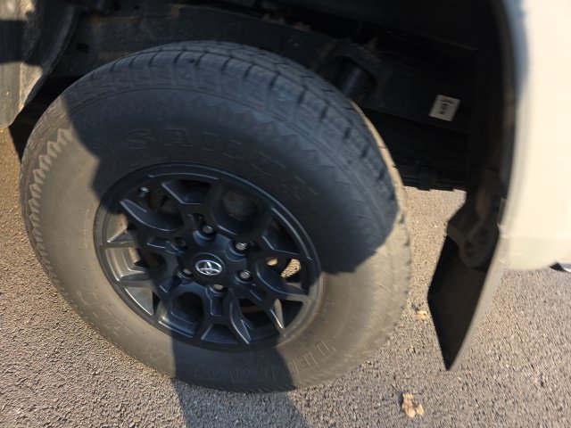 Used 2020 Toyota Tacoma SR5 w/ Technology Package AWD/4WD image 13