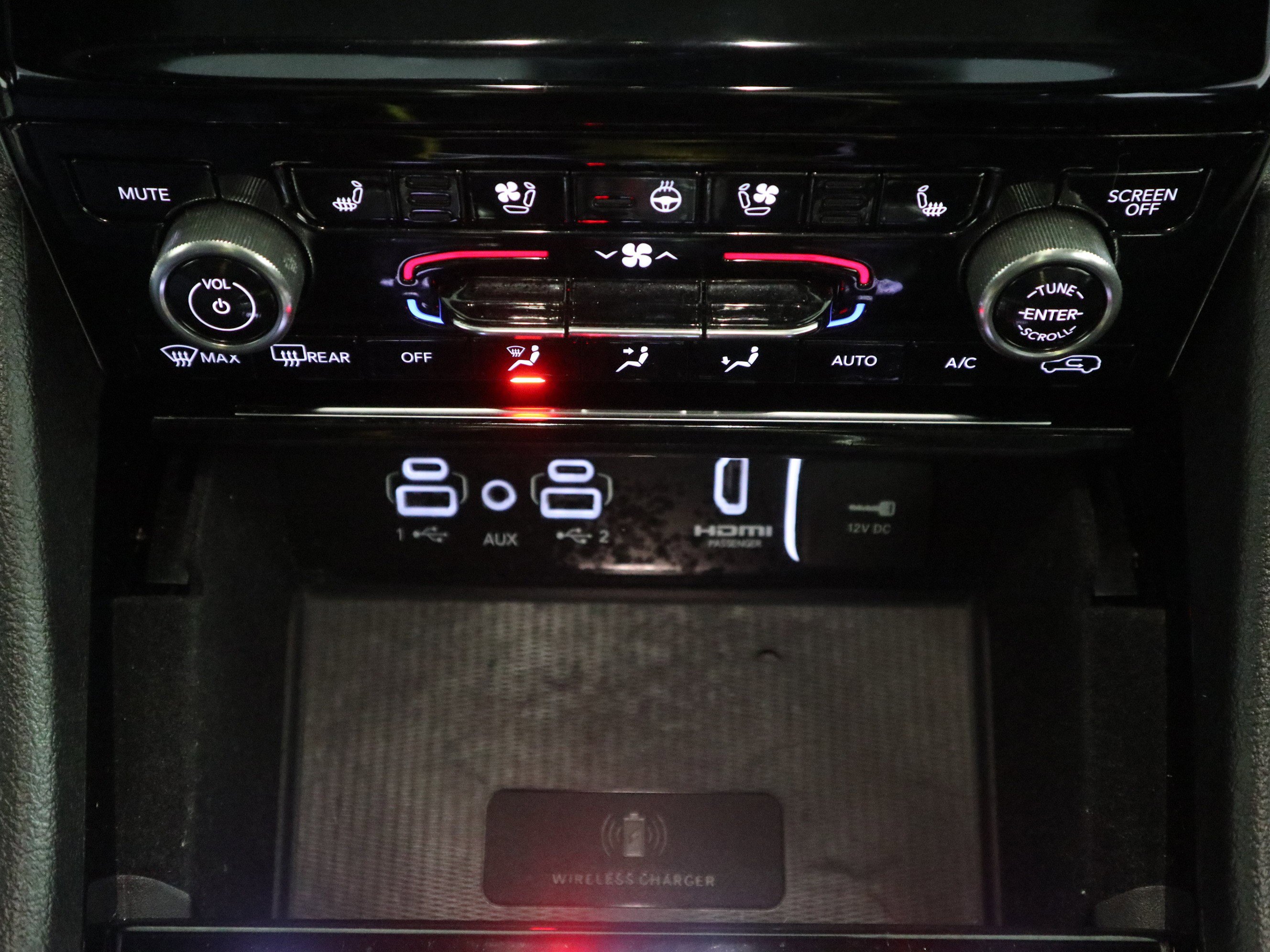 Certified 2022 Jeep Grand Cherokee Overland w/ Luxury Tech Group IV image 26