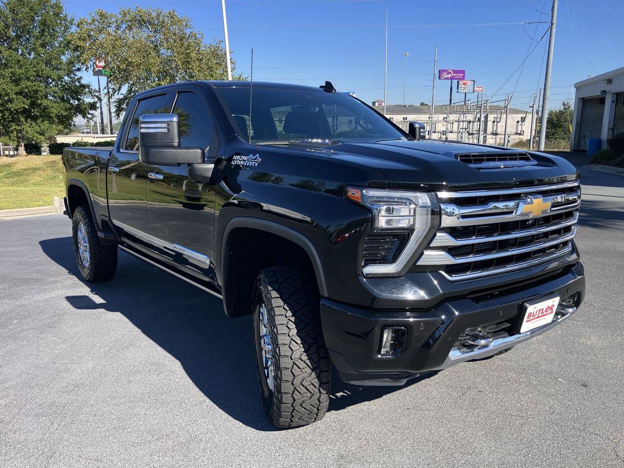 Used 2024 Chevrolet Silverado 3500 High Country w/ High Country Premium Package AWD/4WD image 7