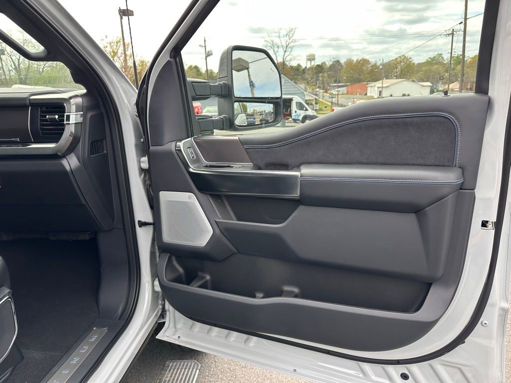 New 2026 Ford F250 Platinum AWD/4WD image 21