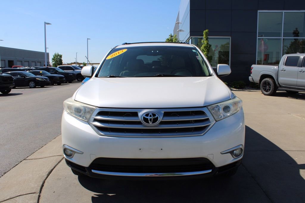 Used 2013 Toyota Highlander SE AWD/4WD image 2