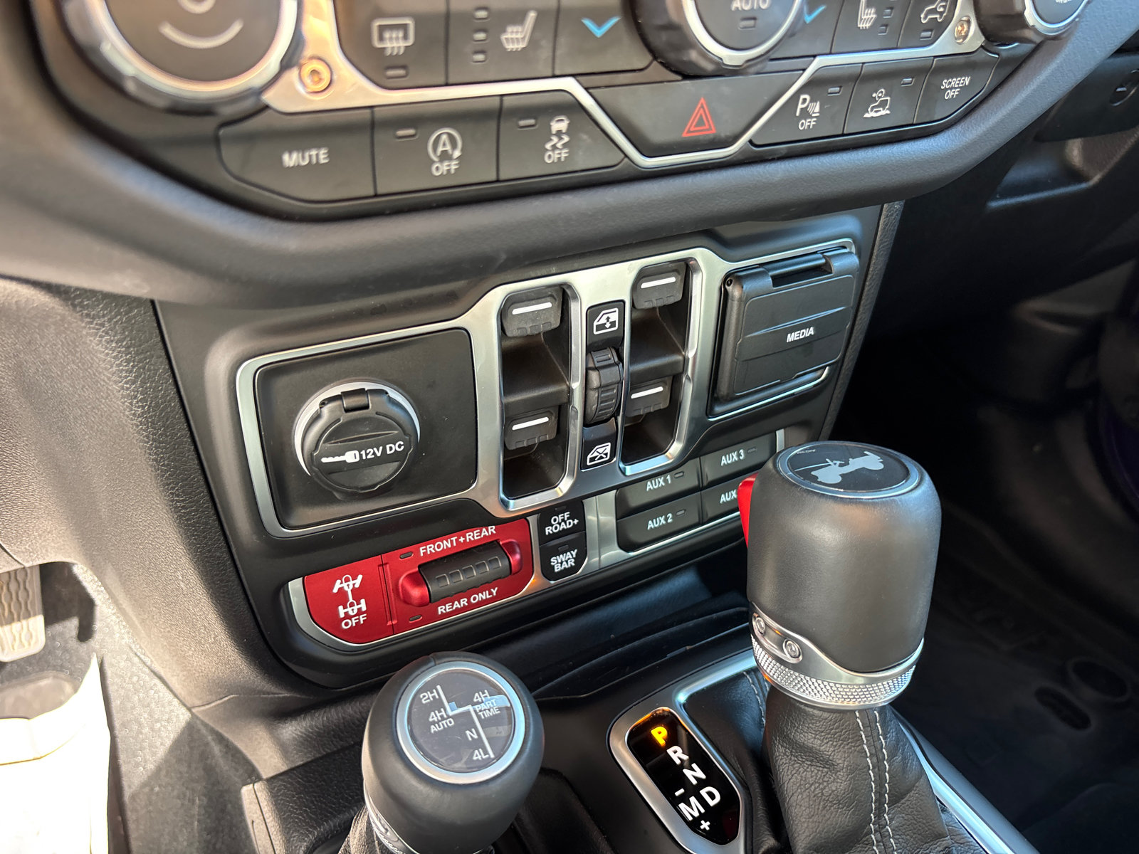Used 2026 Jeep Wrangler Unlimited Rubicon AWD/4WD image 21