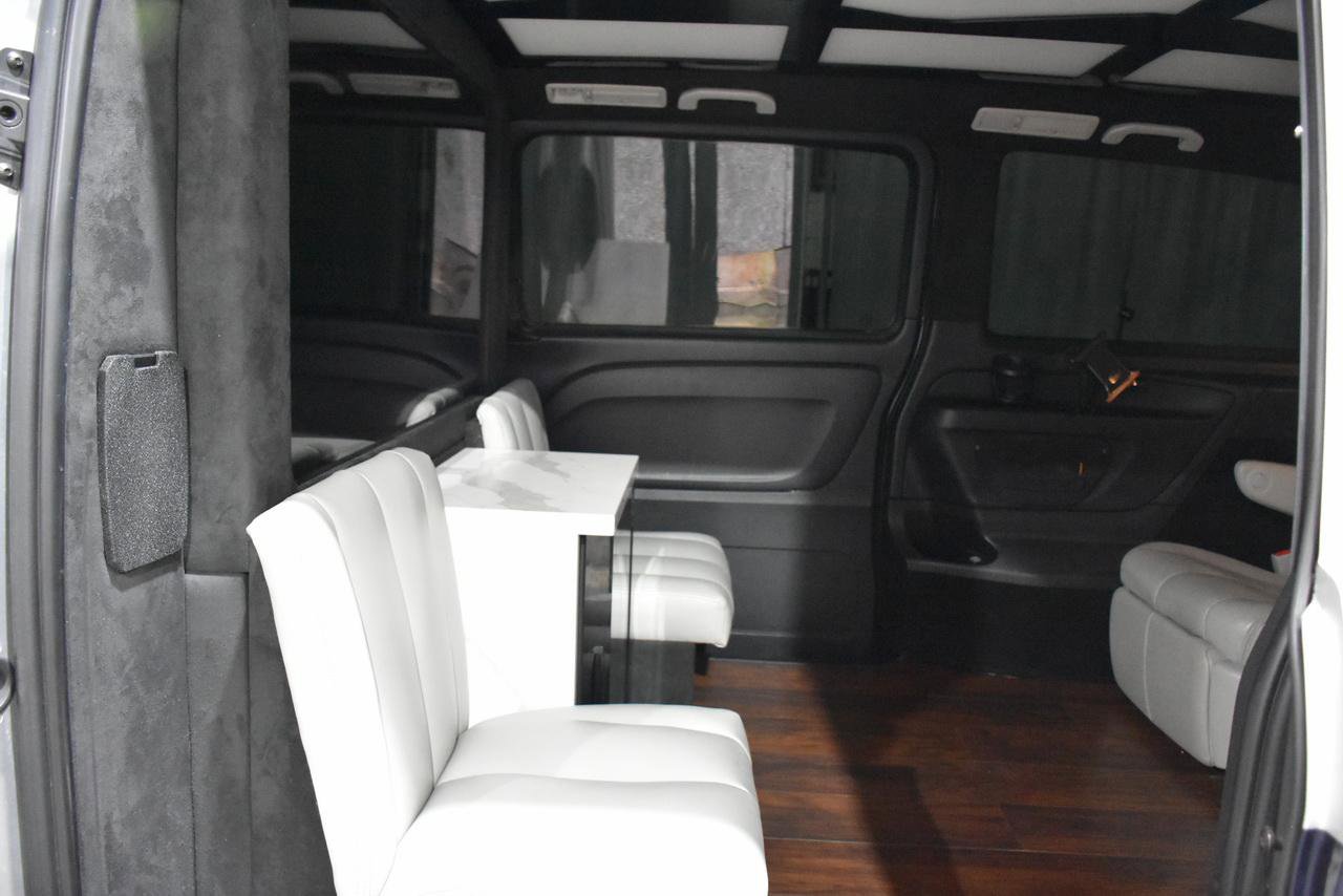 Used 2016 Mercedes-Benz Metris Passenger image 18