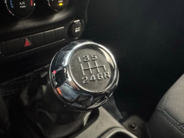 Used 2013 Jeep Wrangler Unlimited Sport image 20