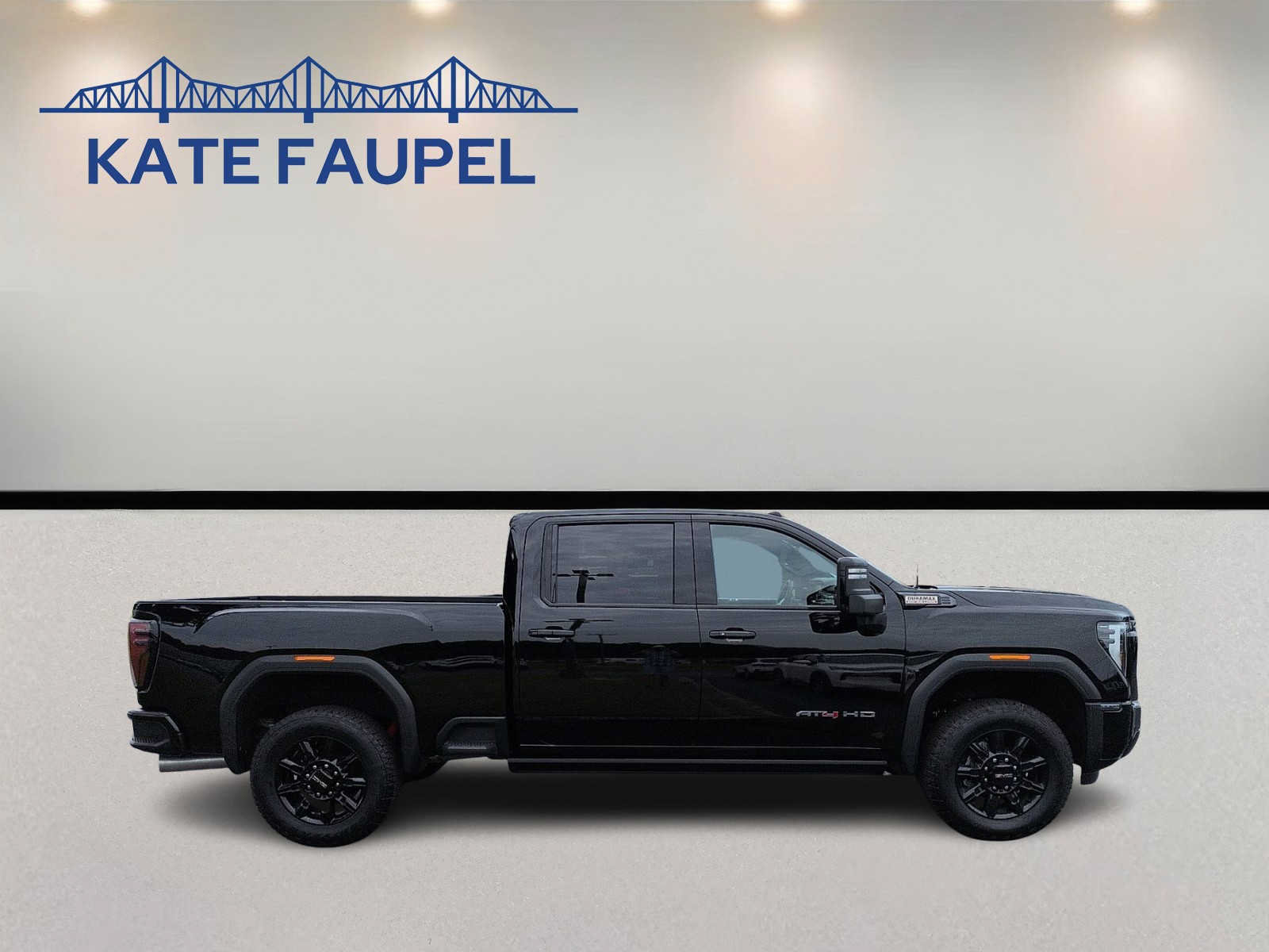 Used 2024 GMC Sierra 2500 AT4 w/ AT4 Premium Plus Package AWD/4WD image 8