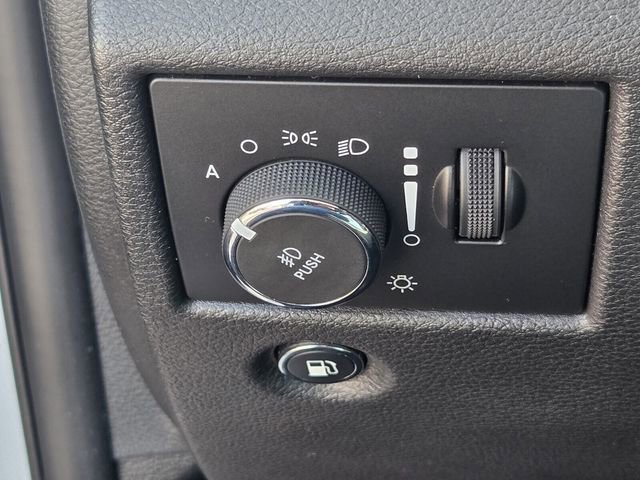 Used 2019 Jeep Grand Cherokee Altitude image 28