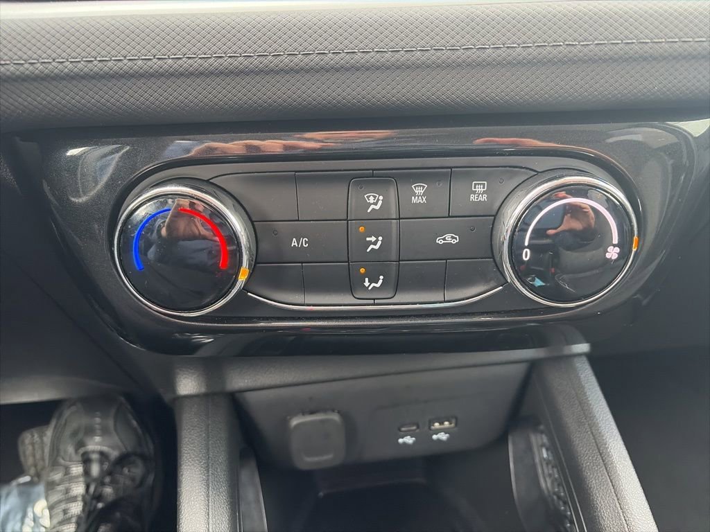 Used 2025 Chevrolet TrailBlazer LT image 19