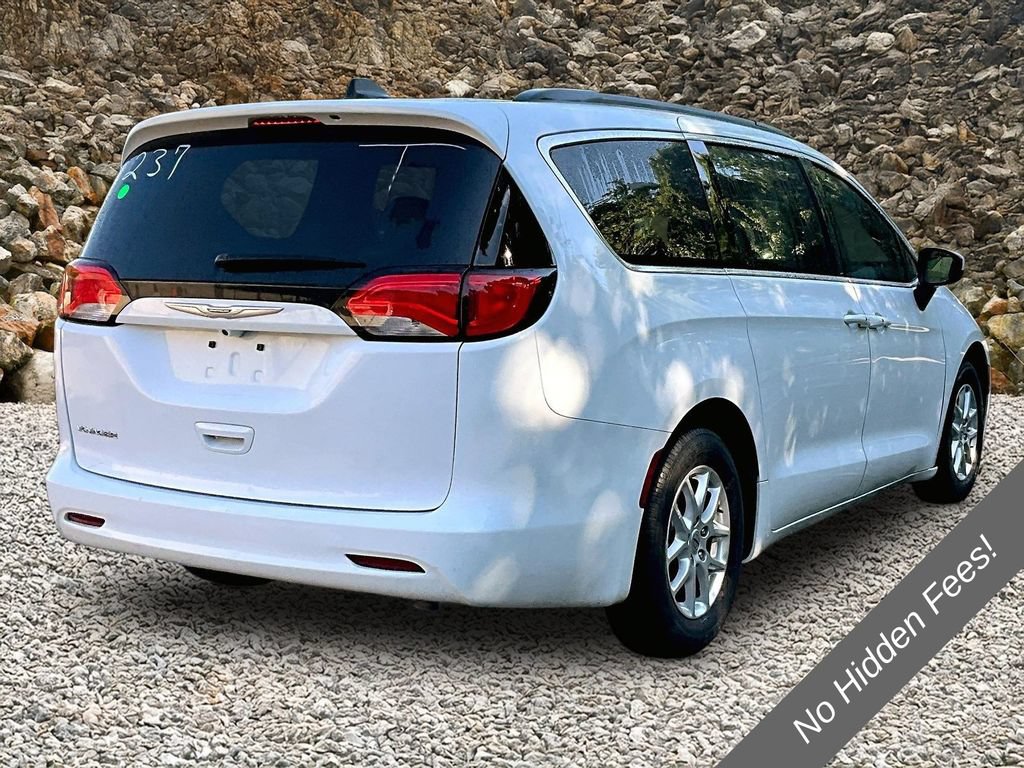 Used 2021 Chrysler Voyager Lxi FWD image 2