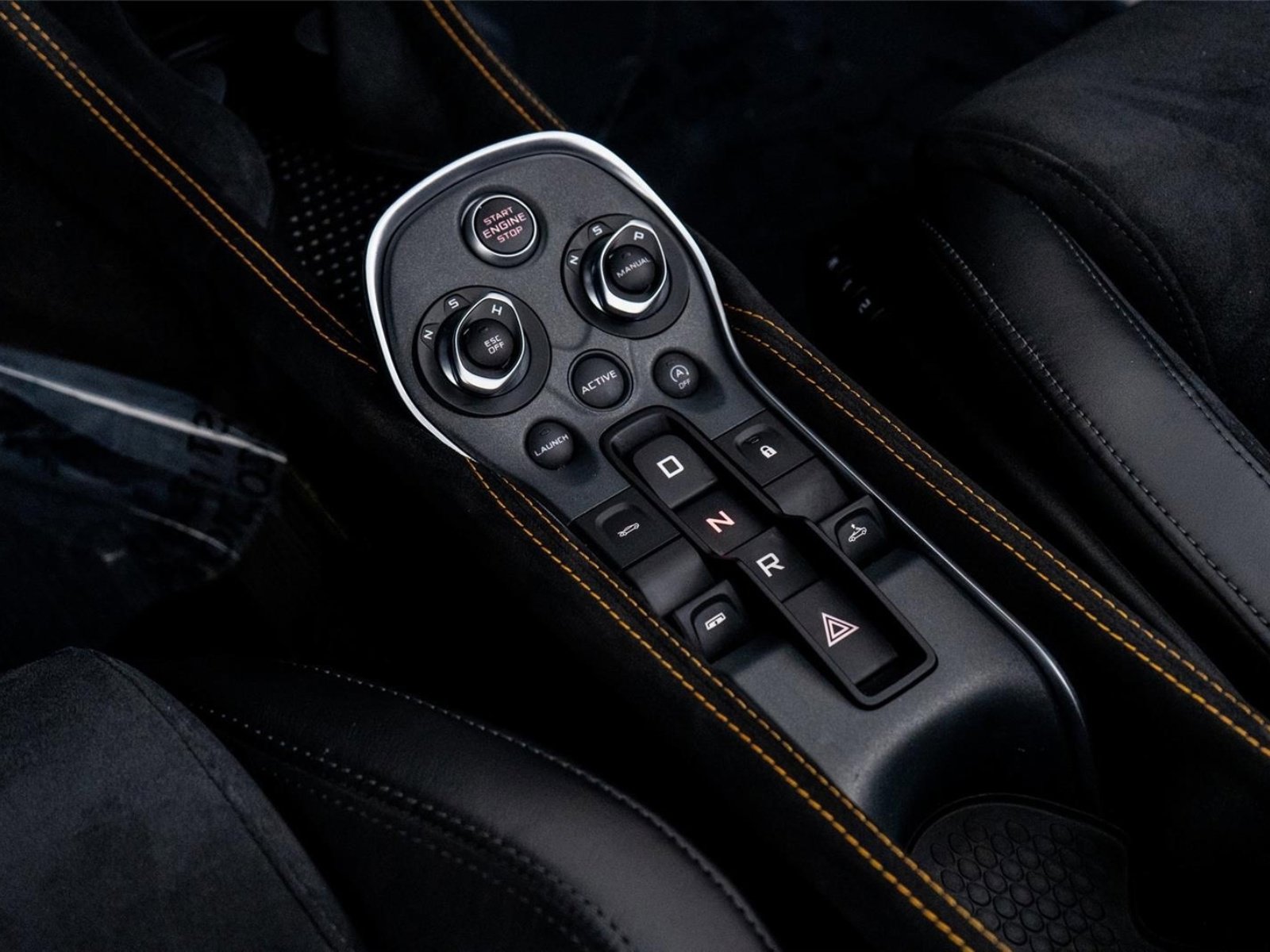 Used 2020 McLaren 600LT Spider RWD image 36