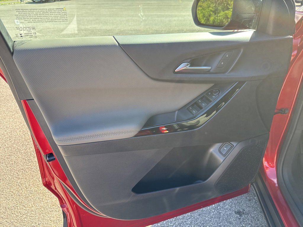 New 2026 Chevrolet Equinox LT w/ Convenience Package II image 25