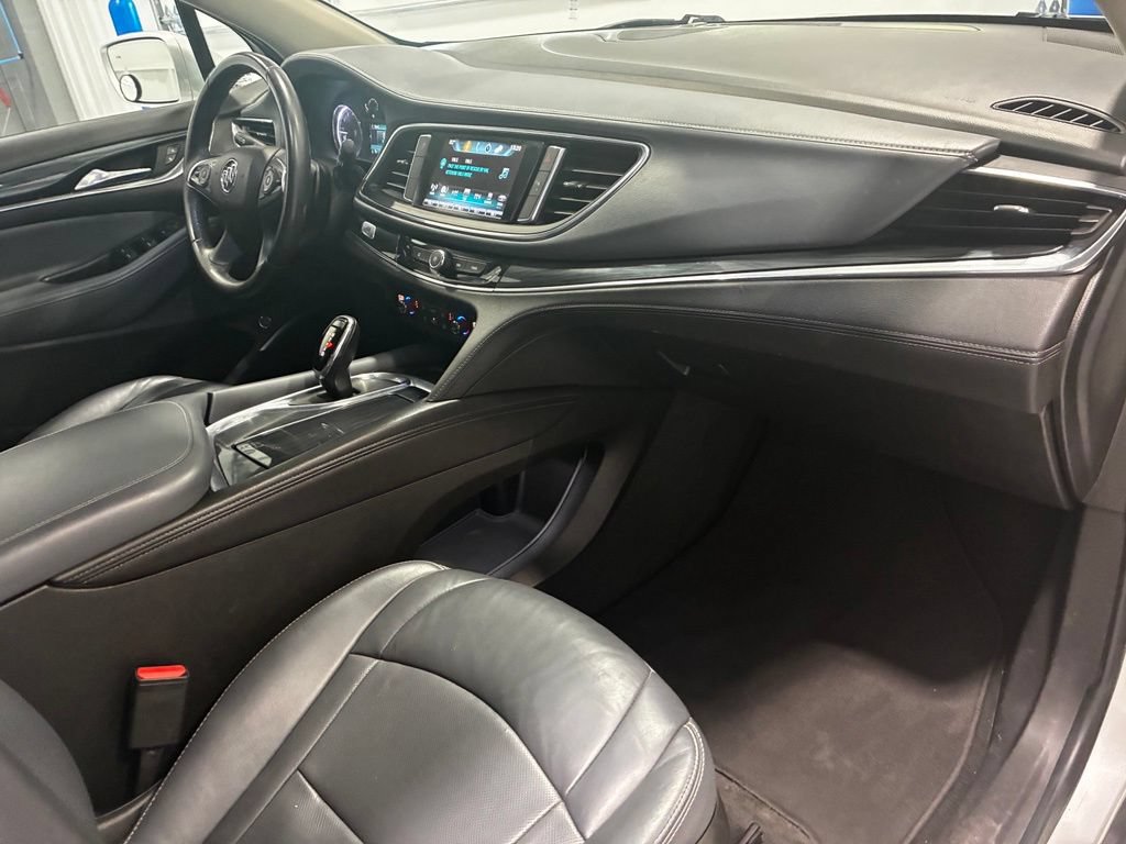 Used 2019 Buick Enclave Essence FWD image 40