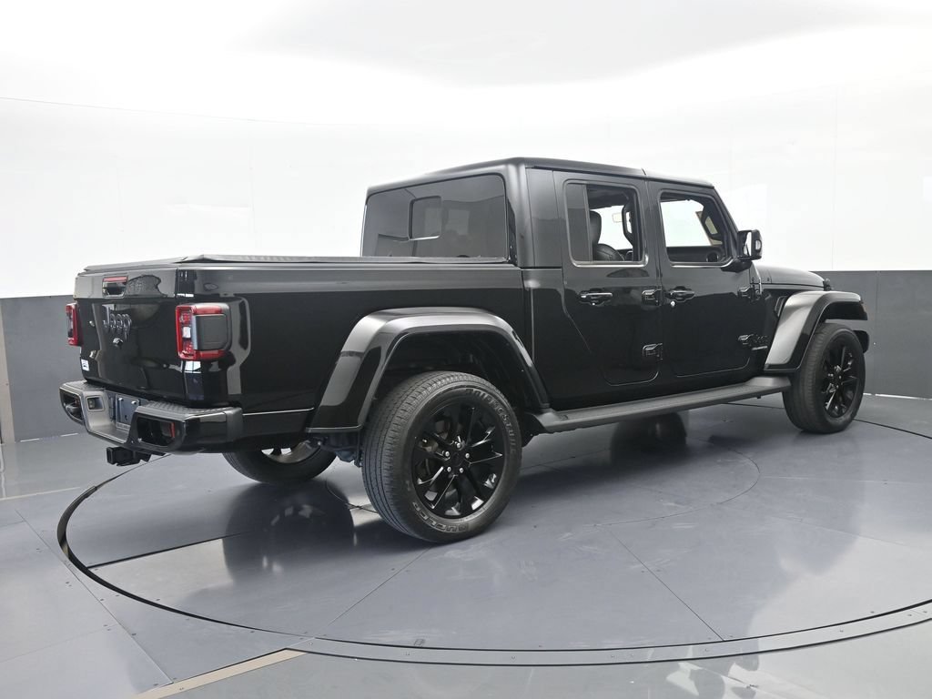 Used 2023 Jeep Gladiator Overland AWD/4WD image 6