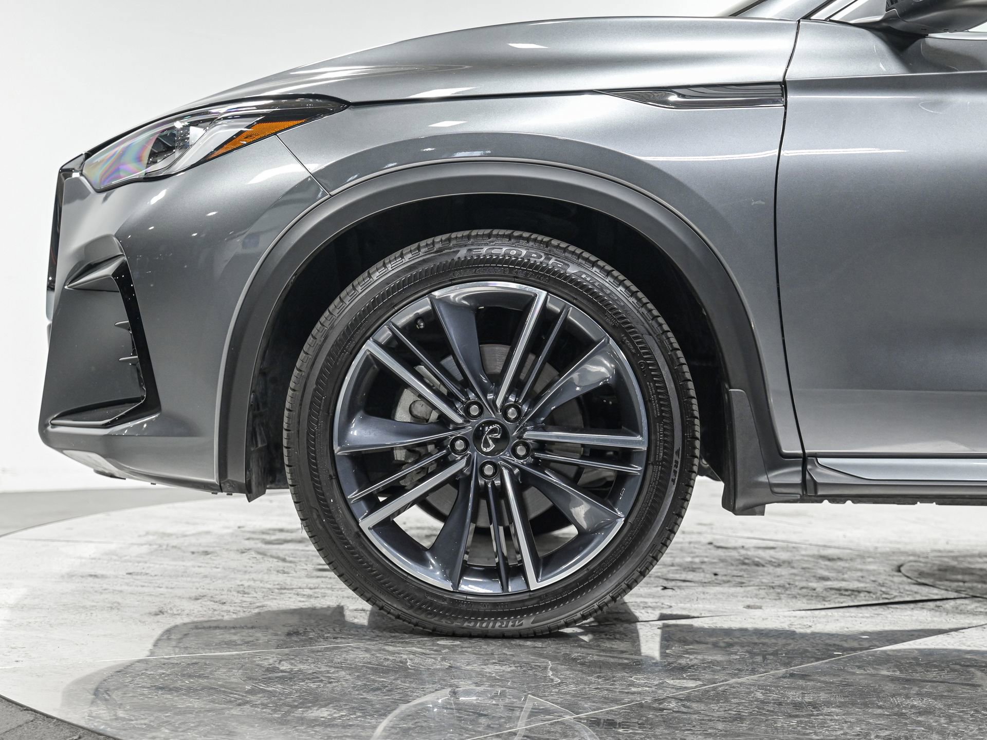 Used 2025 INFINITI QX55 Luxe w/ Cargo Package image 3