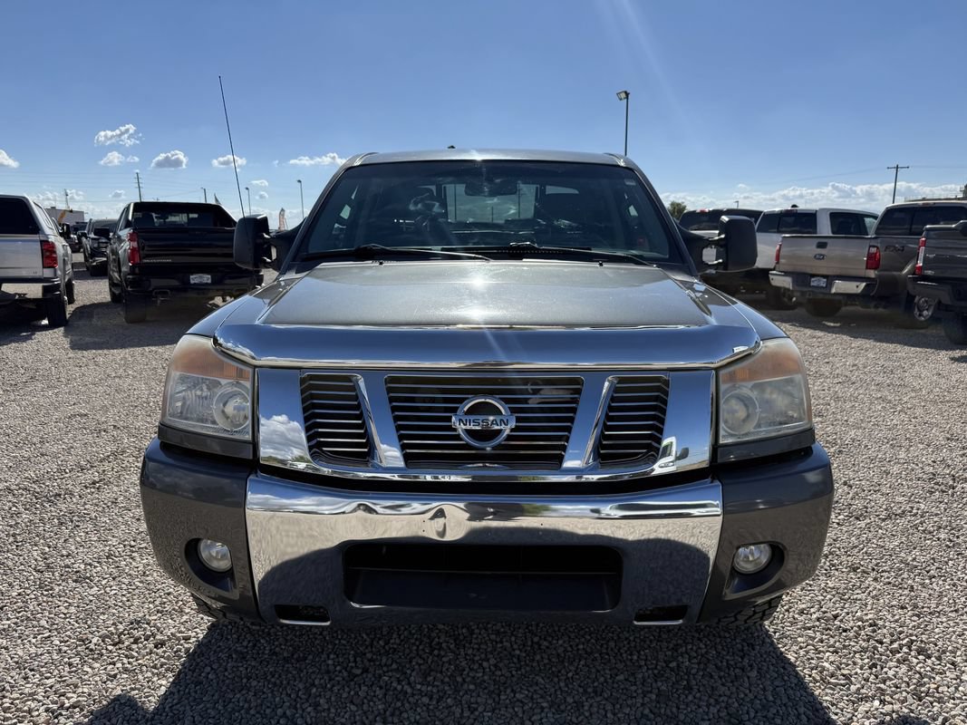 Used 2012 Nissan Titan SV w/ SV Value Truck Pkg RWD image 3
