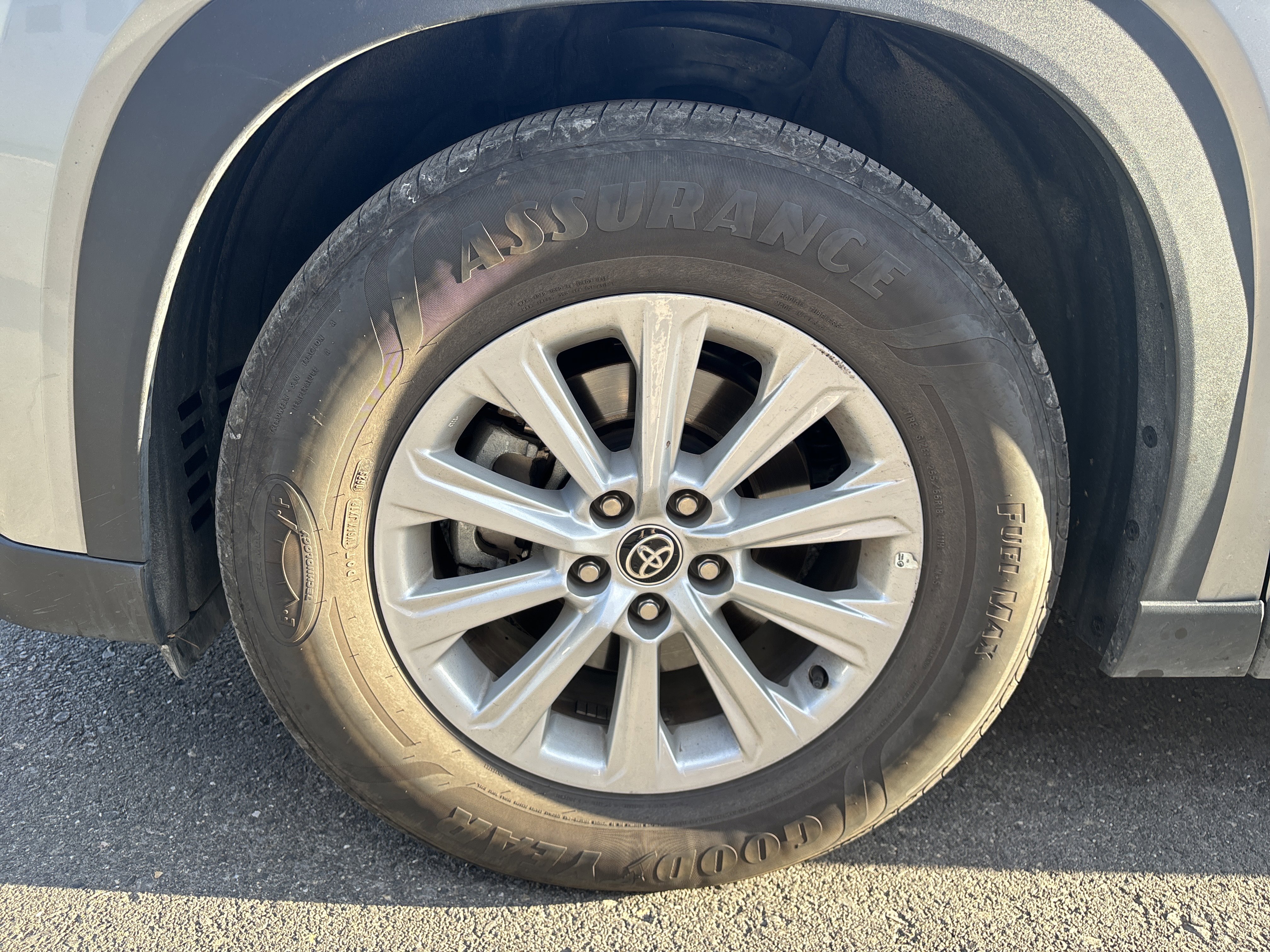 Used 2025 Toyota Grand Highlander AWD image 11