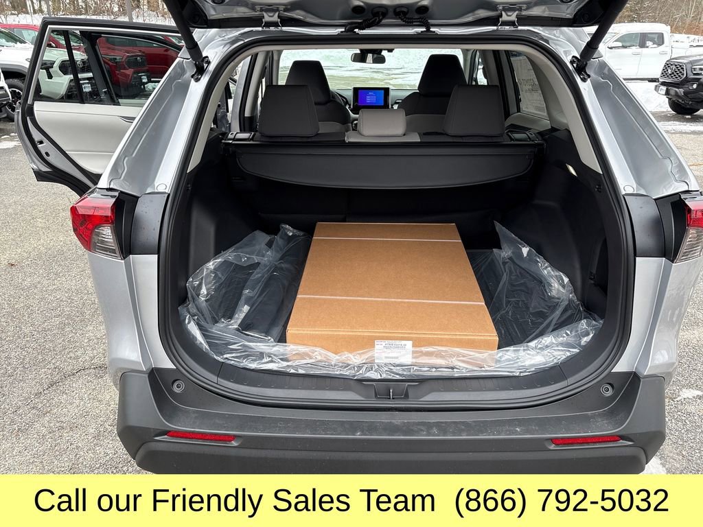 New 2025 Toyota RAV4 XLE w/ Convenience Package image 19