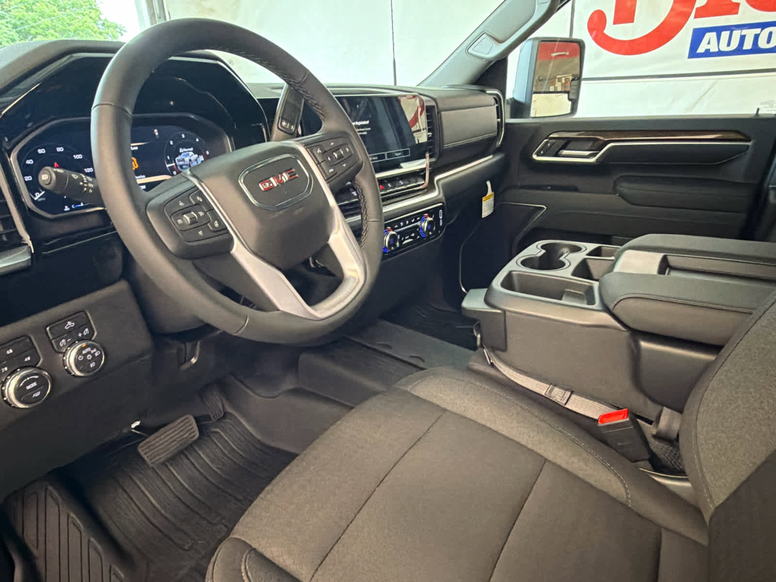 New 2026 GMC Sierra 2500 SLE w/ SLE Value Package; AWD/4WD image 16