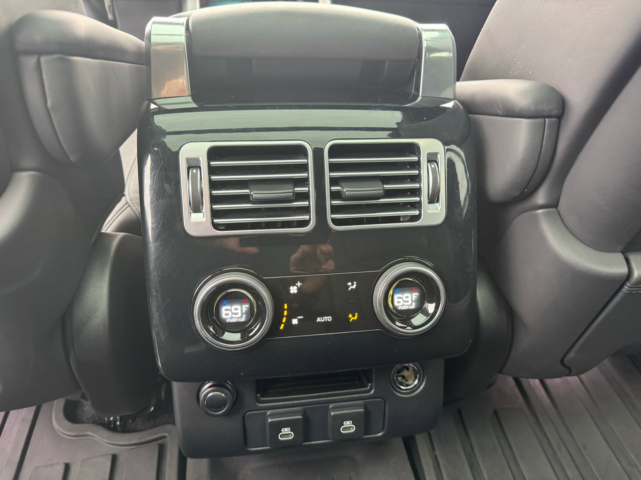 Used 2022 Land Rover Range Rover Westminster Edition image 20