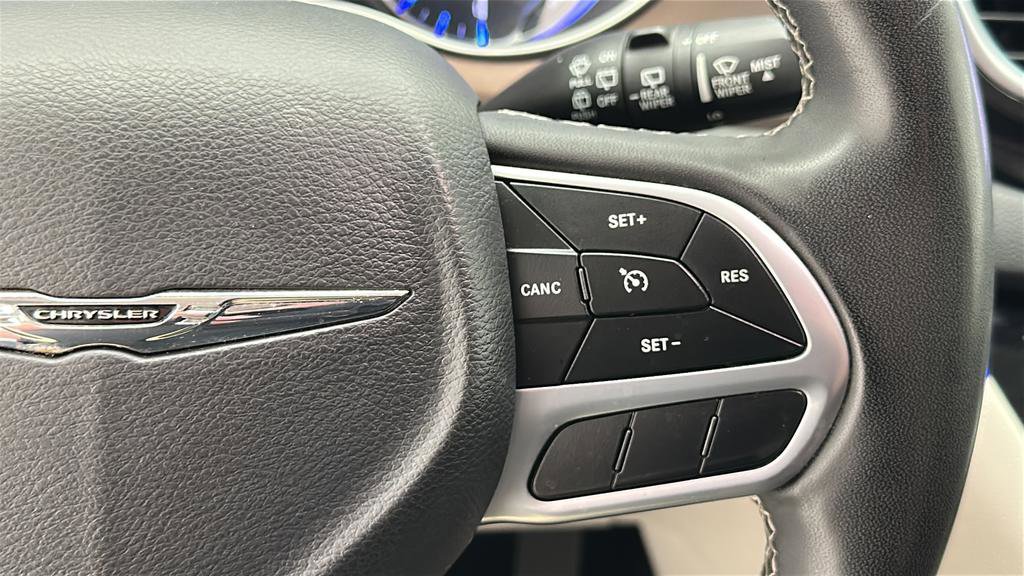 Used 2023 Chrysler Voyager LX FWD image 18