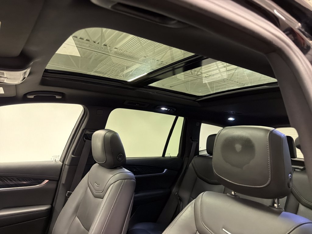 Used 2023 Cadillac XT6 Premium Luxury FWD image 26