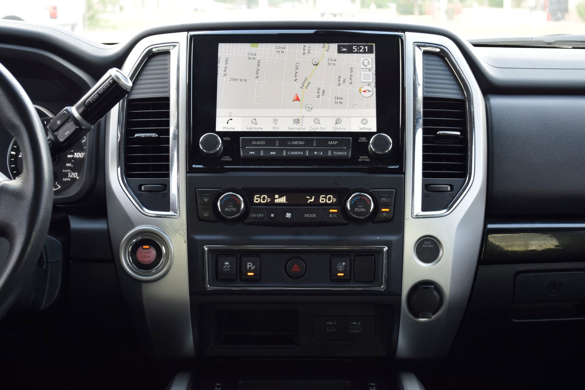 Used 2021 Nissan Titan SV w/ SV Convenience Package RWD image 11