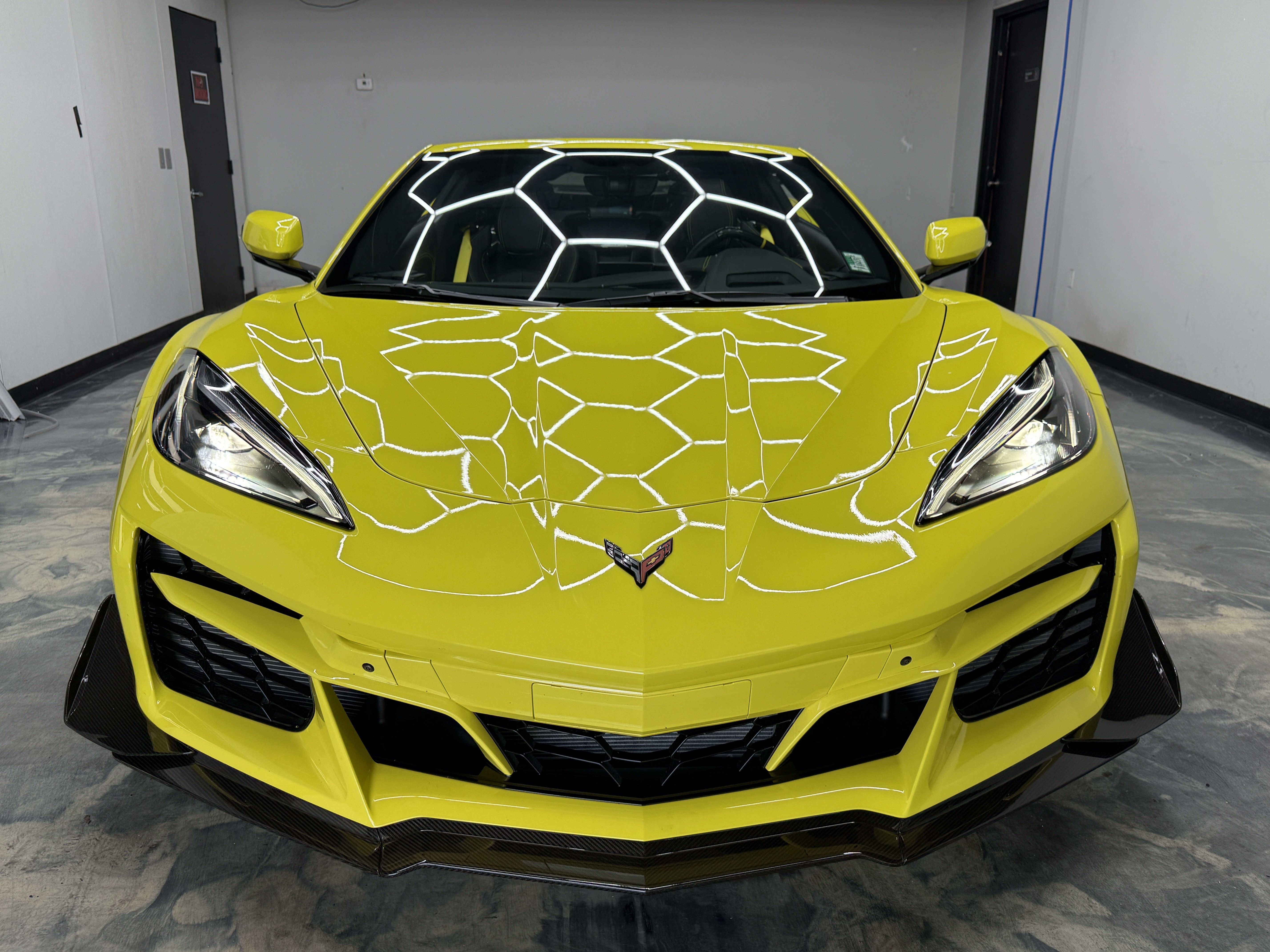 Used 2023 Chevrolet Corvette Z06 w/ Z07 Performance Package RWD image 7