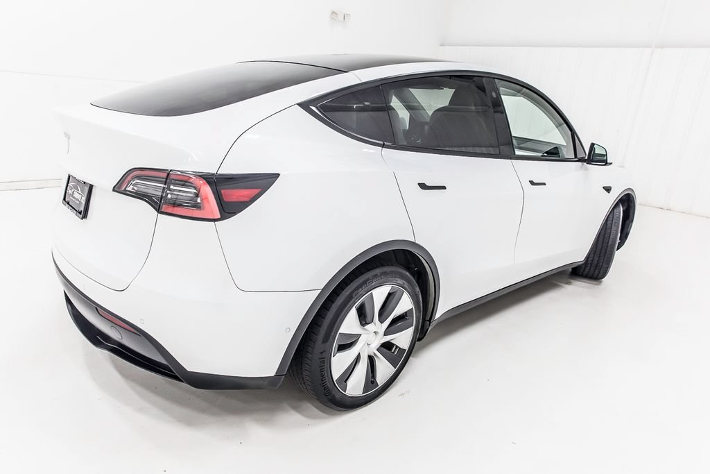 Used 2021 Tesla Model Y 2WD image 9