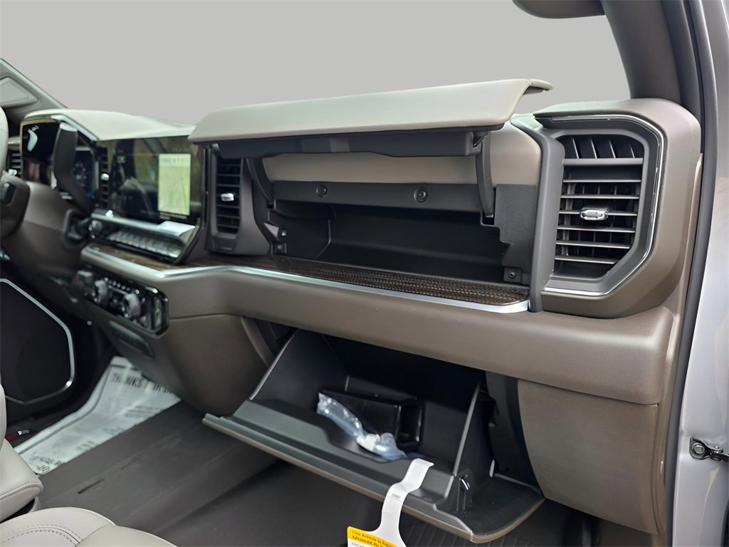 New 2026 Chevrolet Silverado 3500 LT w/ Texas Edition image 19