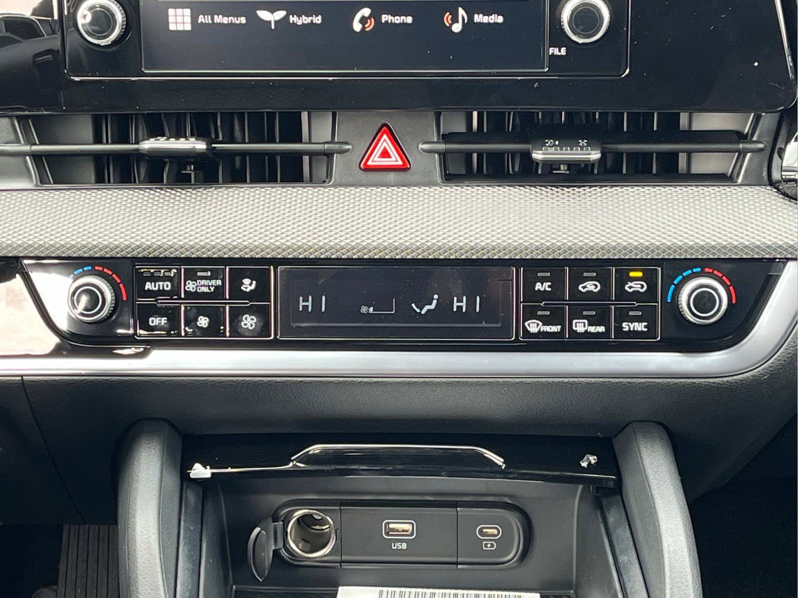 New 2025 Kia Sportage LX image 15