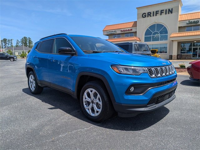 New 2025 Jeep Compass Latitude w/ Sun and Sound Group