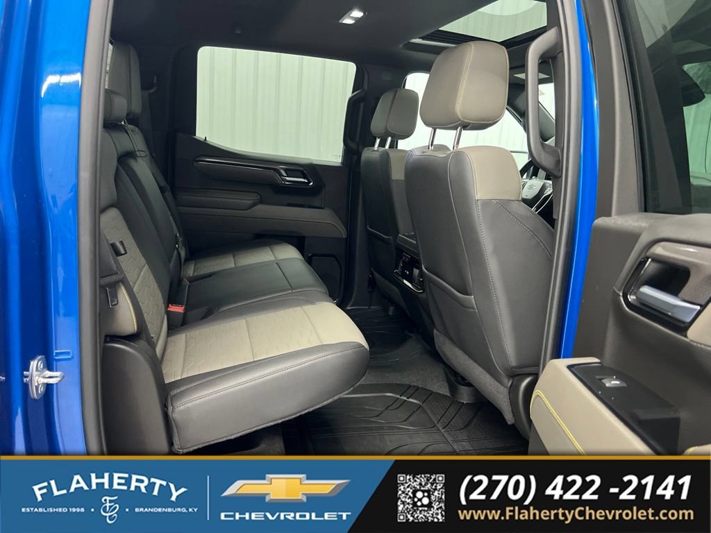 Used 2022 Chevrolet Silverado 1500 ZR2 w/ Technology Package AWD/4WD image 13
