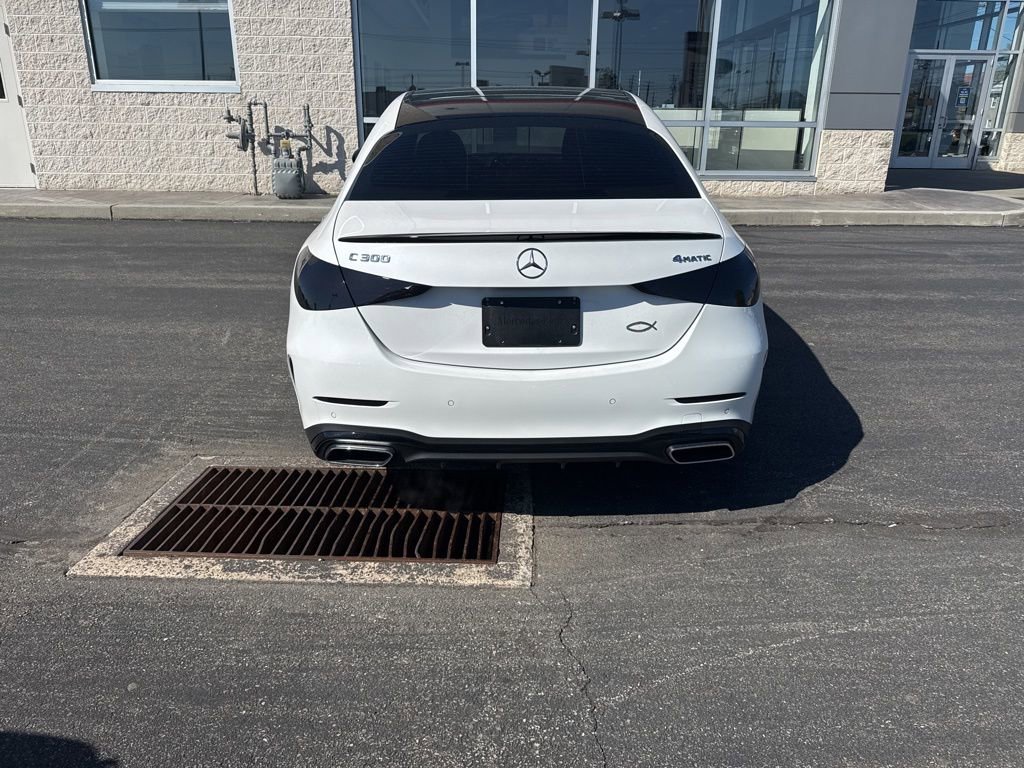 Used 2024 Mercedes-Benz C 300 4MATIC Sedan image 3