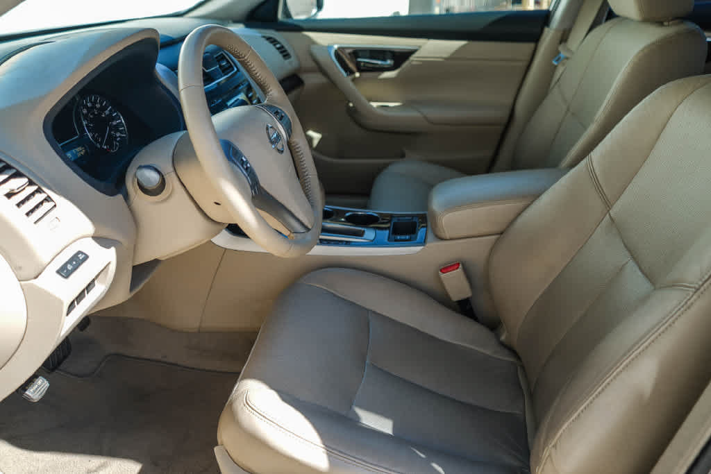 Used 2014 Nissan Altima 2.5 SL FWD image 12