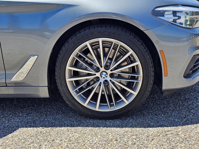 Used 2020 BMW 530i w/ Premium Package RWD image 6