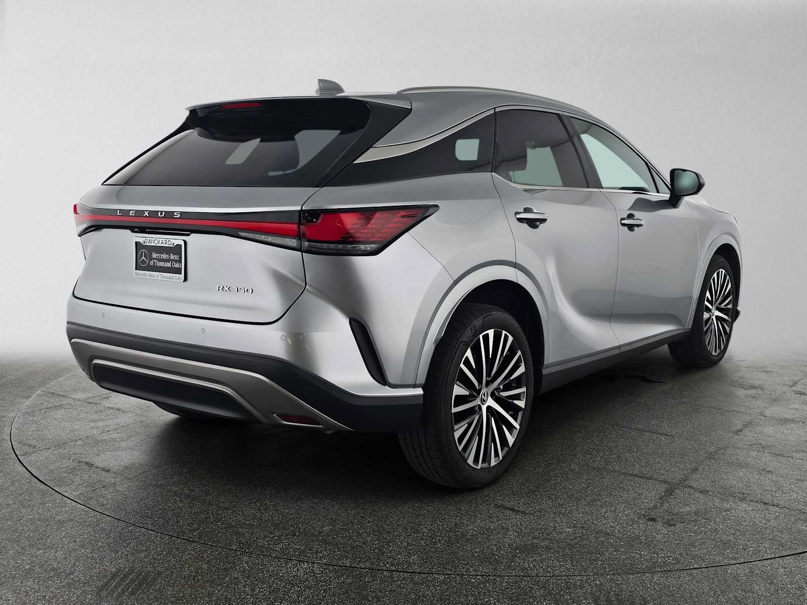 Used 2023 Lexus RX 350 Premium Plus w/ Cold Area Package FWD image 3
