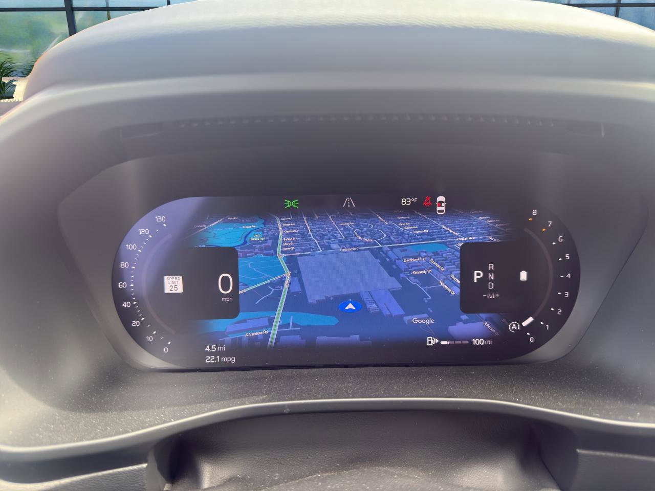 Used 2025 Volvo XC40 B5 Plus image 11