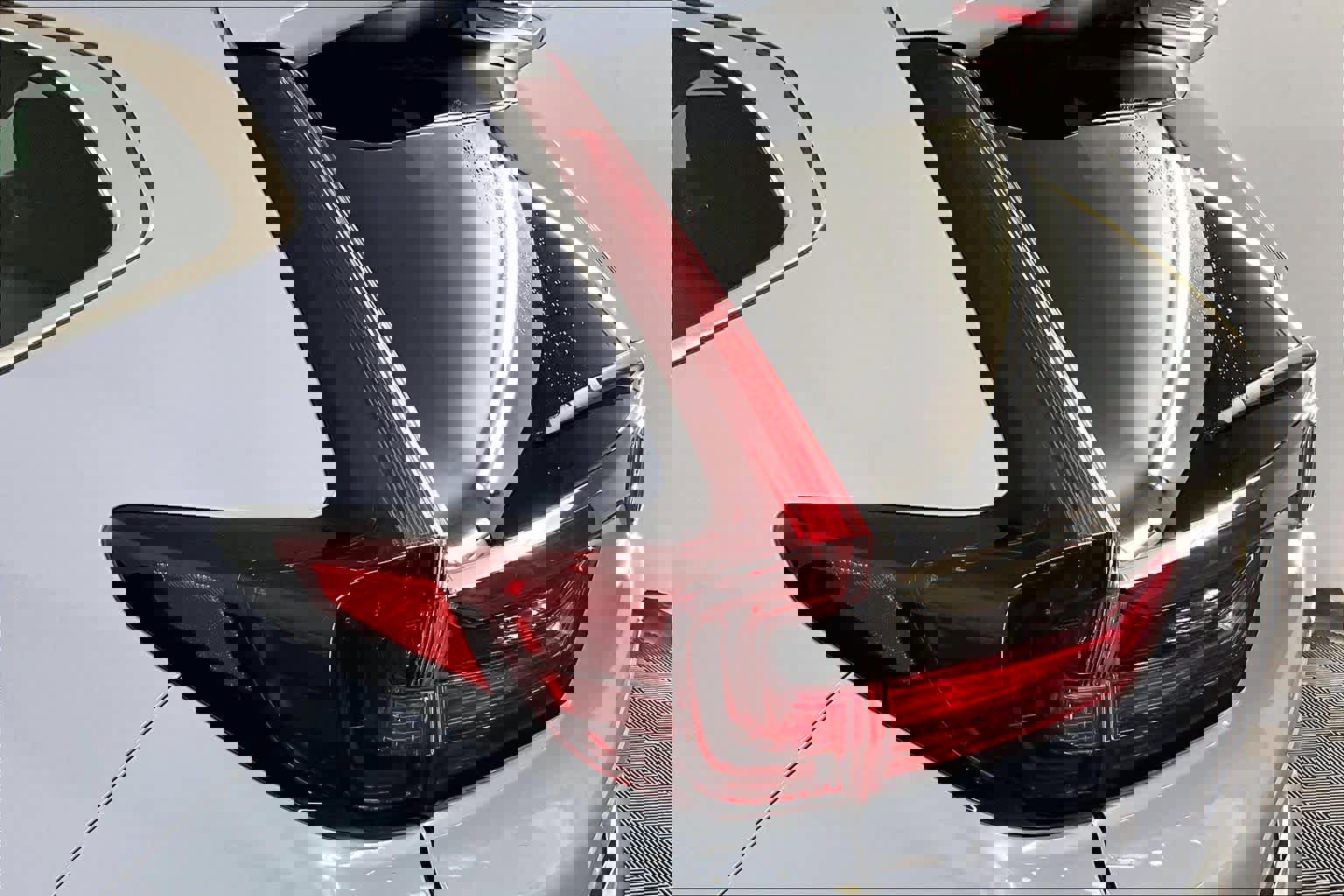 Used 2021 Honda CR-V Touring image 28