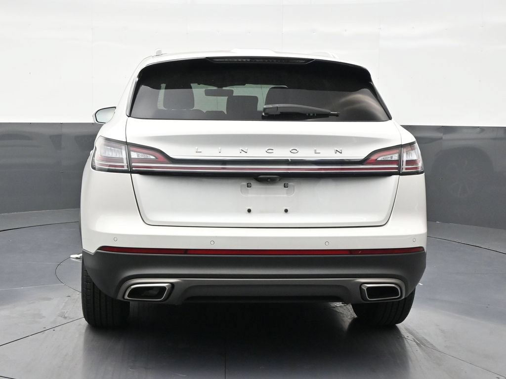 Used 2023 Lincoln Nautilus Reserve FWD image 4