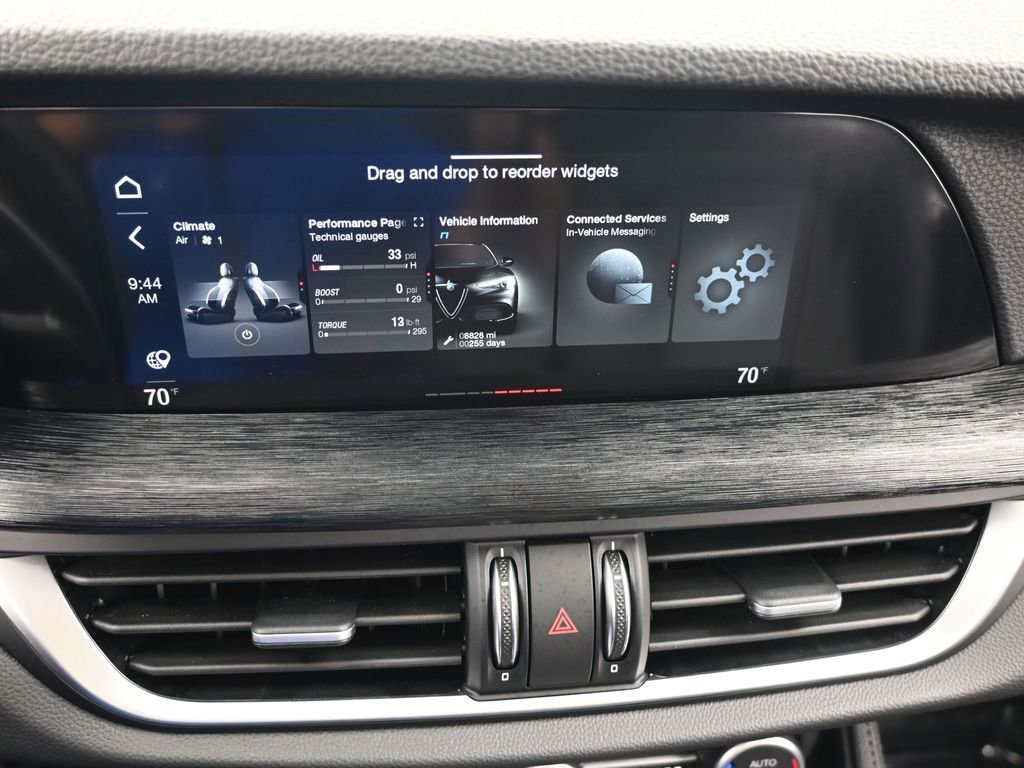 Used 2023 Alfa Romeo Stelvio Sprint image 24