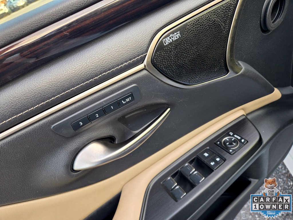 Used 2021 Lexus ES 300h Ultra Luxury w/ Accessory Package FWD image 27