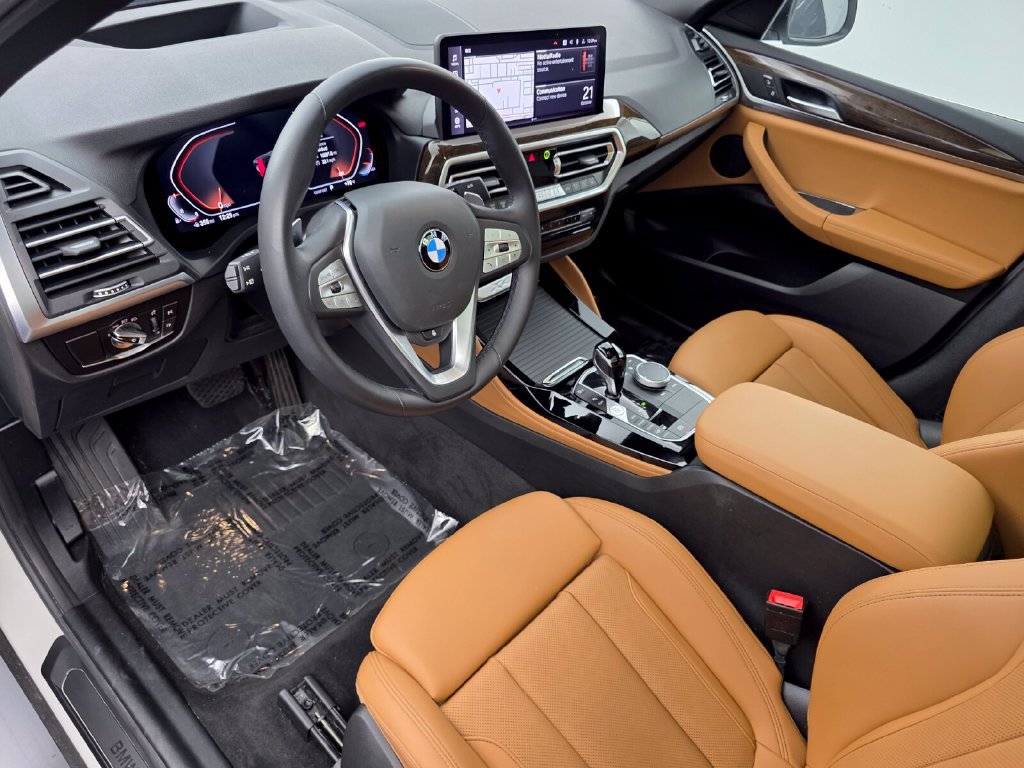 Certified 2024 BMW X4 xDrive30i w/ Premium Package AWD/4WD image 10