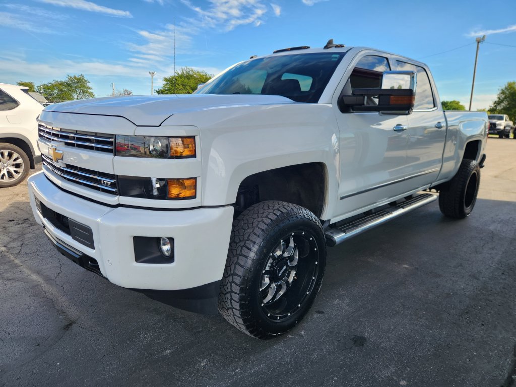 Used 2019 Chevrolet Silverado 2500 LTZ w/ Custom Sport Edition AWD/4WD image 9
