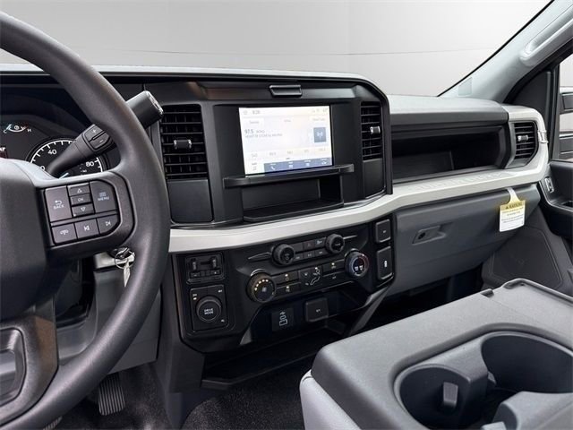 New 2026 Ford F550 4x4 Regular Cab Super Duty w/ XL Chrome Package image 10
