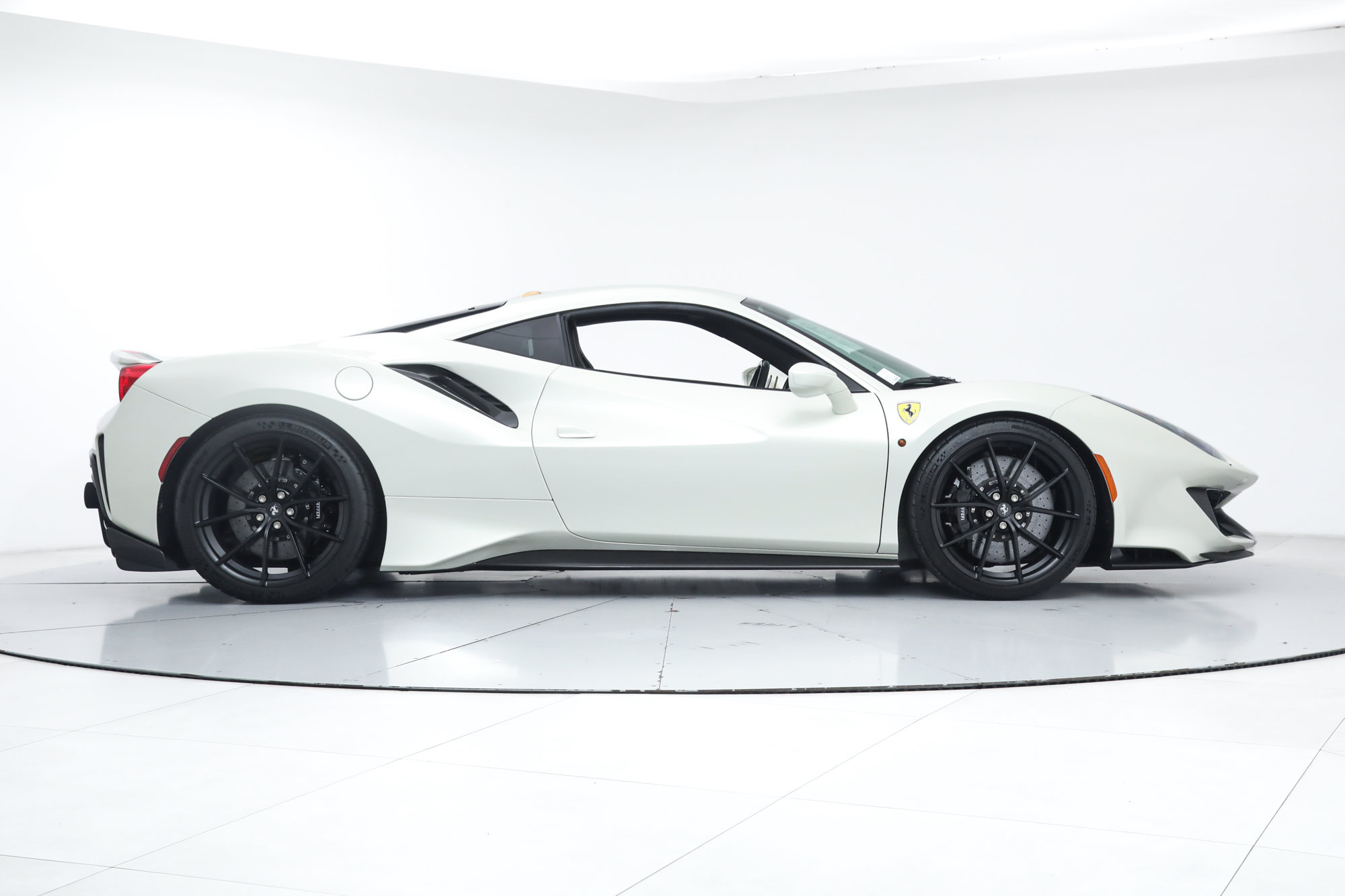 Certified 2020 Ferrari 488 Pista Coupe RWD image 9