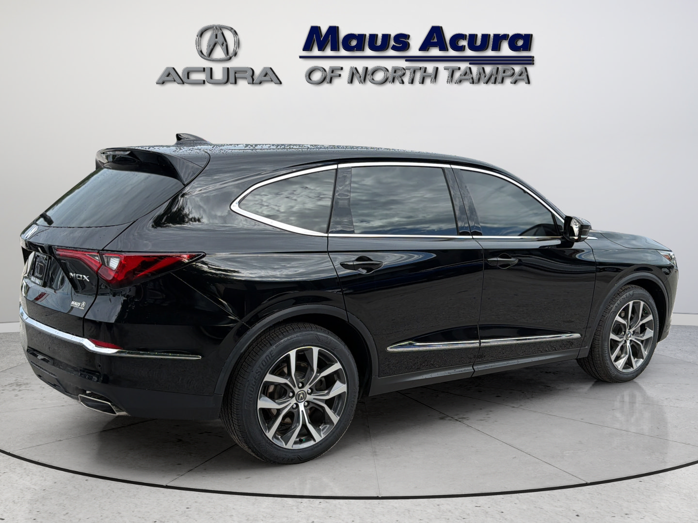Used 2024 Acura MDX w/ Technology Package FWD image 12