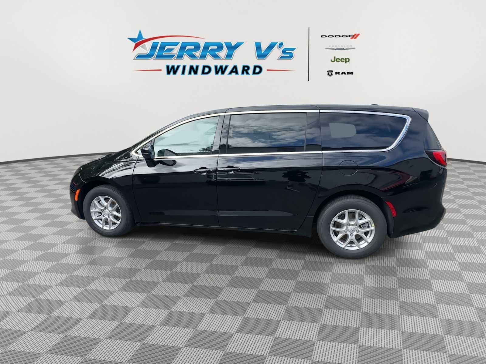 New 2026 Chrysler Voyager LX FWD image 5